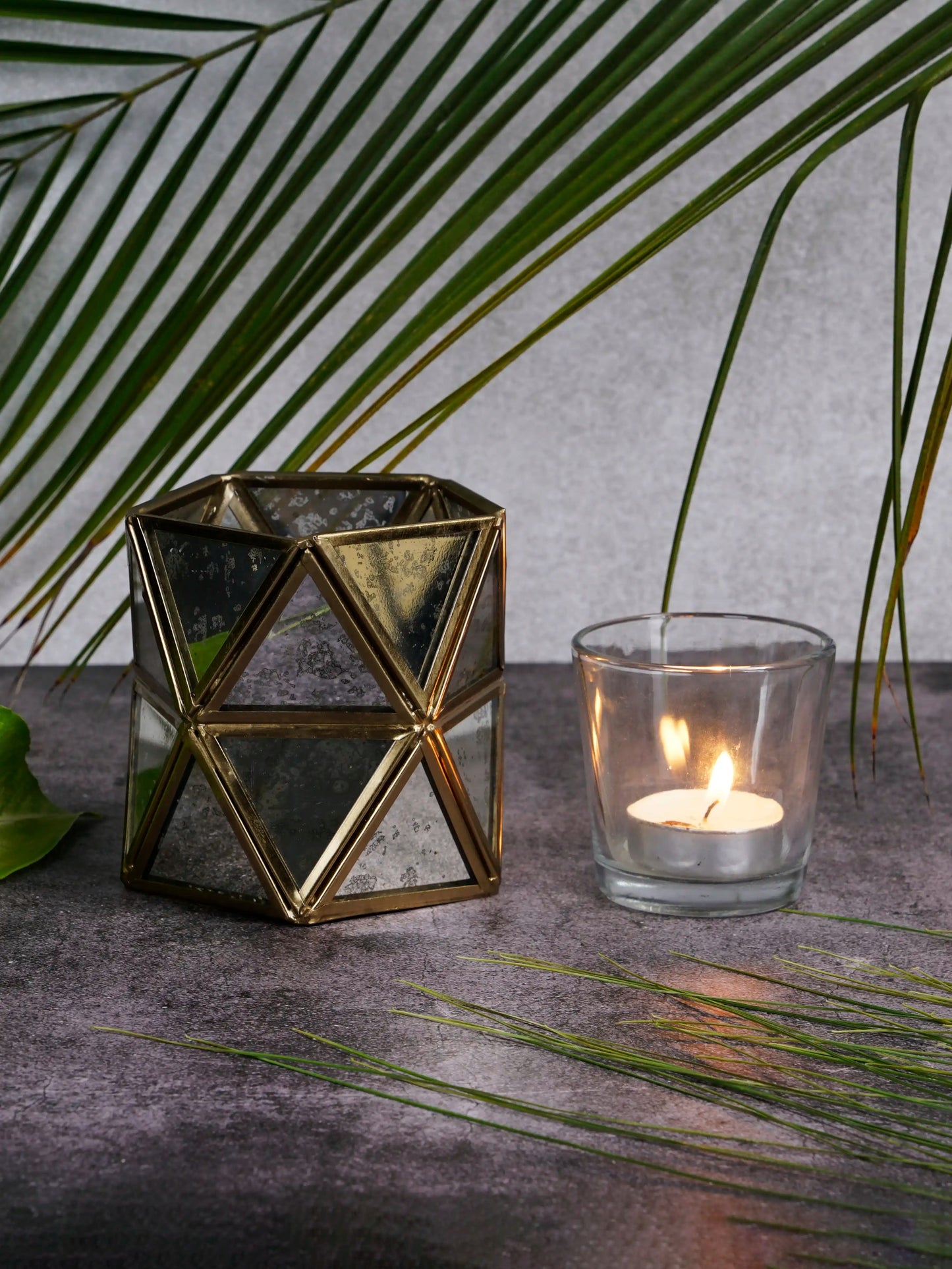 Diamond Tealight Candle Holder Antique - ILLUMEA - ILLUMEATea light