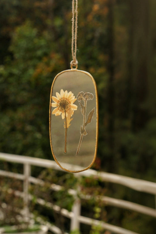 Arch Dried Flower Suncatcher Pendant